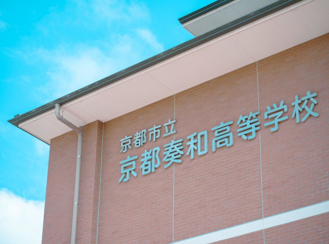 Are 'Free' Shots Too Good to Be True? Red Flags to Watch For